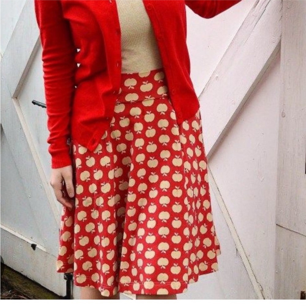 Effie’s Heart red apple skirt retro pinup novelty print - cream red stretchy L
